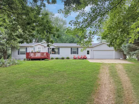 88 Sandbar Rd, Tracy, MN 56175