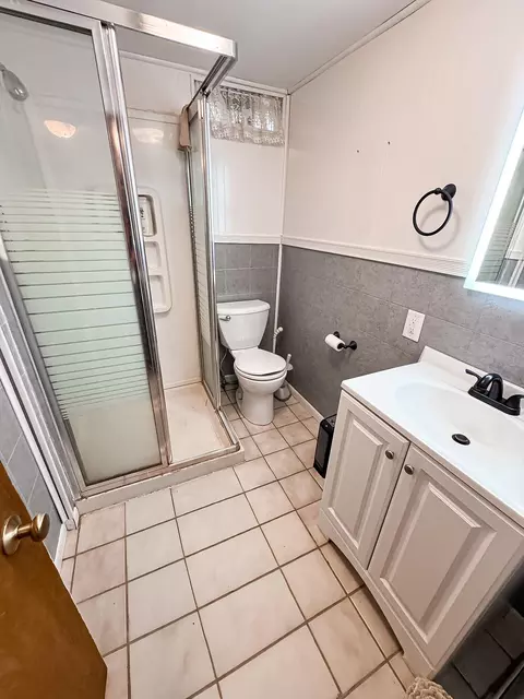Bath - 7450 36th St NE, Willmar, MN 56201 photo 3 of 4
