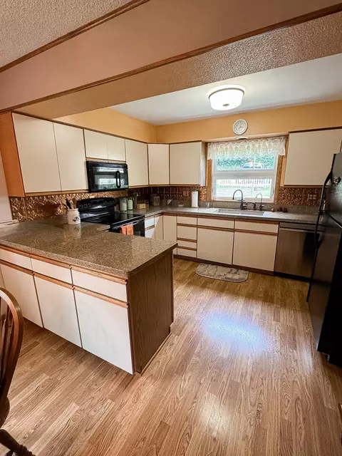 Kitchen - 7450 36th St NE, Willmar, MN 56201 photo 1 of 6