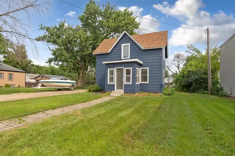 210 W Holly St, Owatonna, MN 55060
