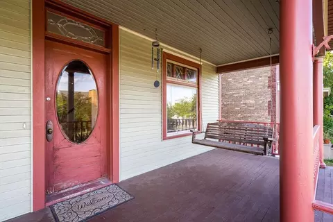 Exterior - 1101 E 4th St, Duluth, MN 55805 photo 4 of 5