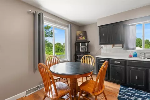 Dining - 3869 Sandberg Rd, Duluth, MN 55810 photo 1 of 1