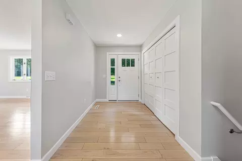 Entry Way - 2518 14th St NE, Faribault, MN 55021 photo 1 of 3