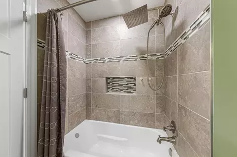 Bath - 2518 14th St NE, Faribault, MN 55021 photo 2 of 8