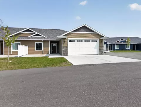 676 Voyager Dr, Alexandria, MN 56308