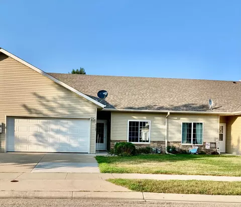 5157 Weatherstone Dr NW, Rochester, MN 55901