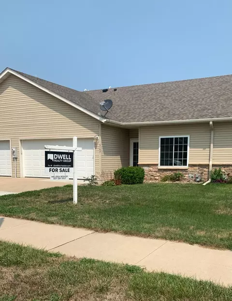 5157 Weatherstone Dr NW, Rochester, MN 55901