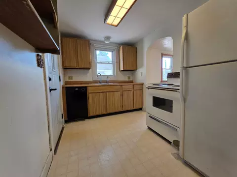 Kitchen - 1108 11th St NW, Austin, MN 55912 photo 1 of 1