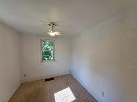 Bedroom - 1108 11th St NW, Austin, MN 55912 photo 1 of 1