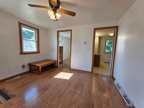 Living - 1108 11th St NW, Austin, MN 55912 photo 2 of 3