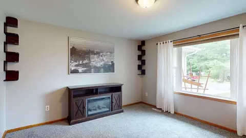 Living - 635 NW 6th St NW, Plainview, MN 55964 photo 2 of 2