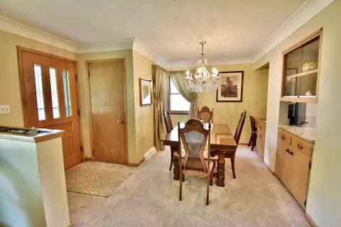 Dining - 2305 10th Ave S, Saint Cloud, MN 56301 photo 4 of 4