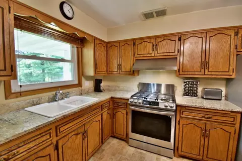 Kitchen - 2305 10th Ave S, Saint Cloud, MN 56301 photo 2 of 3