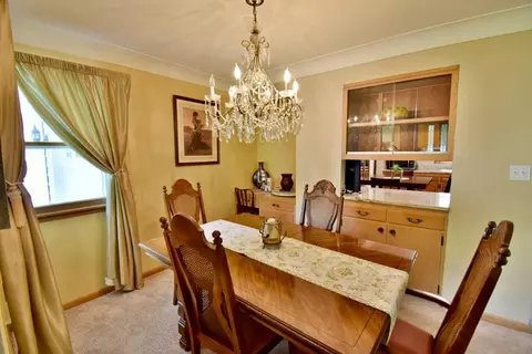 Dining - 2305 10th Ave S, Saint Cloud, MN 56301 photo 2 of 4