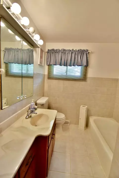 Bath - 2305 10th Ave S, Saint Cloud, MN 56301 photo 1 of 2