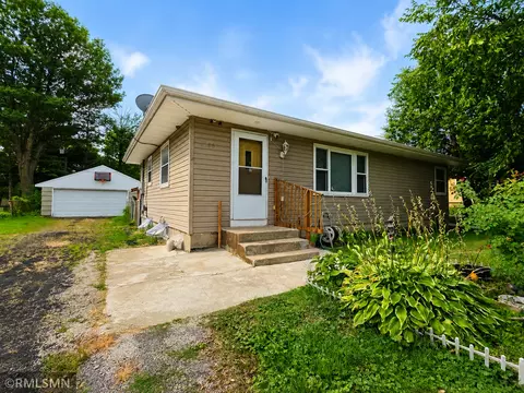 1066 Beatrice St, Eagan, MN 55121