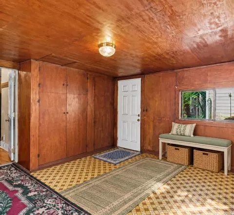 Entry Way - 23 Main St E, Morristown, MN 55052 photo 1 of 2