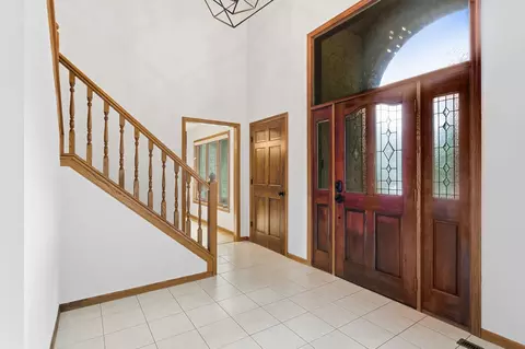 Entry Way - 1467 Kings Crst, Eagan, MN 55122 photo 3 of 3