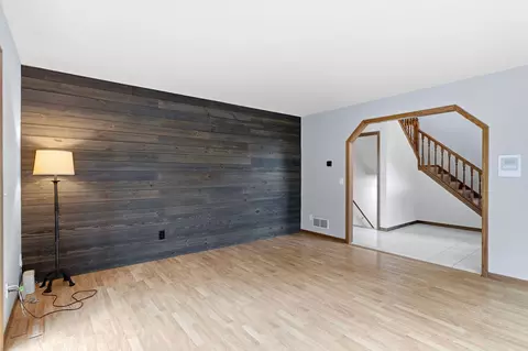 Living - 1467 Kings Crst, Eagan, MN 55122 photo 8 of 13