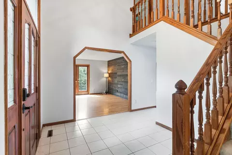Entry Way - 1467 Kings Crst, Eagan, MN 55122 photo 2 of 3