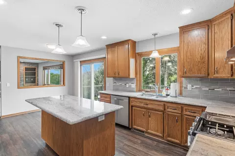 Kitchen - 1467 Kings Crst, Eagan, MN 55122 photo 5 of 5