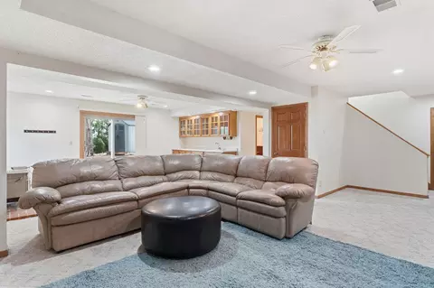 Living - 1467 Kings Crst, Eagan, MN 55122 photo 10 of 13