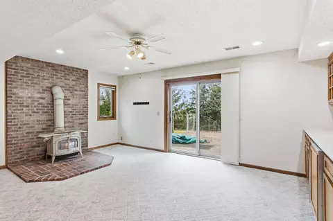 Living - 1467 Kings Crst, Eagan, MN 55122 photo 12 of 13