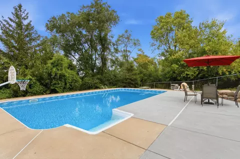 Exterior - 1467 Kings Crst, Eagan, MN 55122 photo 8 of 13