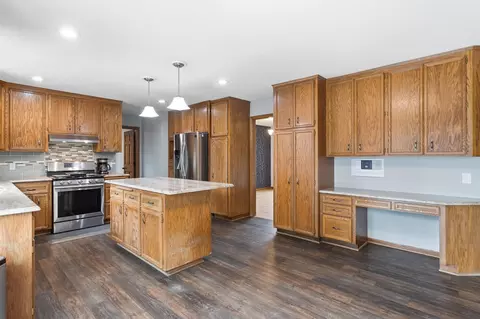 Kitchen - 1467 Kings Crst, Eagan, MN 55122 photo 1 of 5