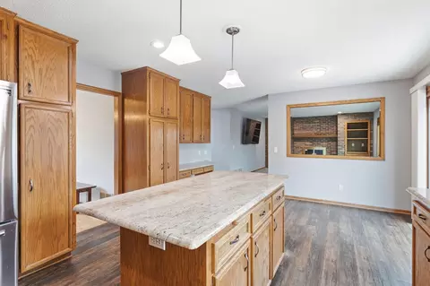 Kitchen - 1467 Kings Crst, Eagan, MN 55122 photo 4 of 5