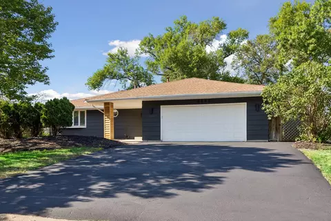 9795 161st St W, Lakeville, MN 55044