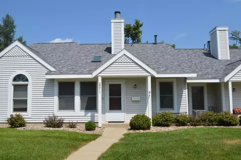 2211 Valleyhigh Dr NW, Rochester, MN 55901