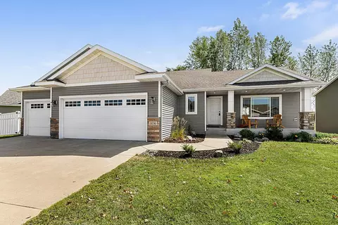 1106 17th St S, Sartell, MN 56377
