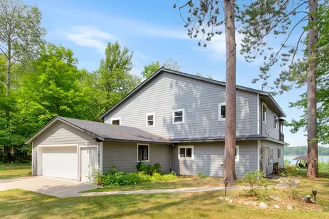 Exterior - 18422 483rd St, Mcgregor, MN 55760 photo 4 of 15