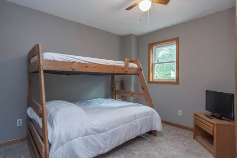 Bedroom - 18422 483rd St, Mcgregor, MN 55760 photo 6 of 6