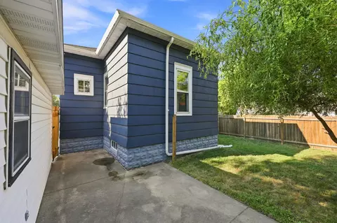 Exterior - 1349 4th Ave S, Fargo, ND 58103 photo 3 of 6