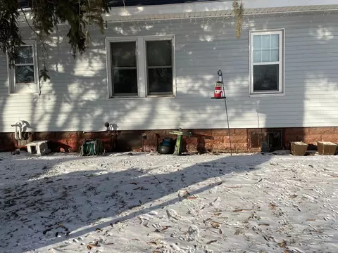108 N West St, Ceylon, MN 56121 photo 4
