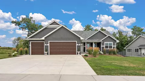 Exterior - 271 Eagle Ridge Dr, Roberts, WI 54023 photo 4 of 8