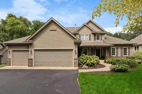 2240 Thrushwood Cir, Victoria, MN 55386