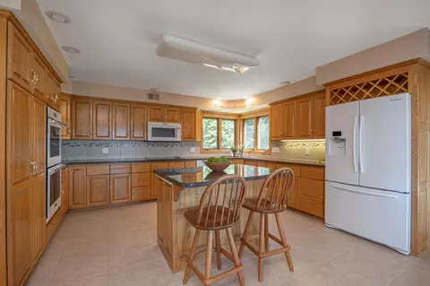 Kitchen - 4249 Timber Dr NW, Hackensack, MN 56452 photo 3 of 4