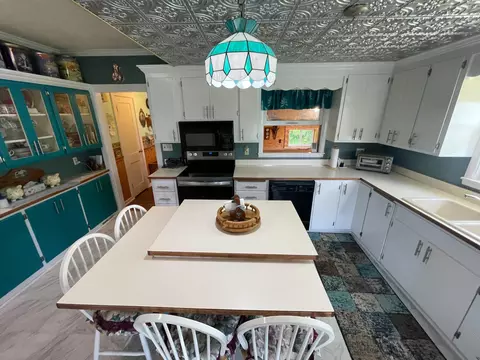 Kitchen - 56631 149th Ave, Gonvick, MN 56644 photo 4 of 6