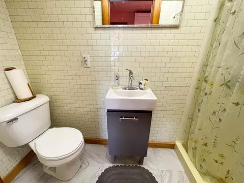 Bath - 56631 149th Ave, Gonvick, MN 56644 photo 4 of 6