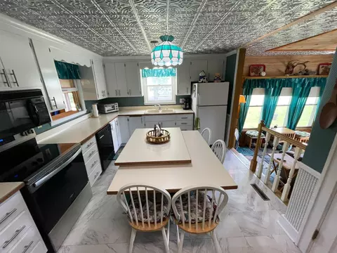 Kitchen - 56631 149th Ave, Gonvick, MN 56644 photo 2 of 6