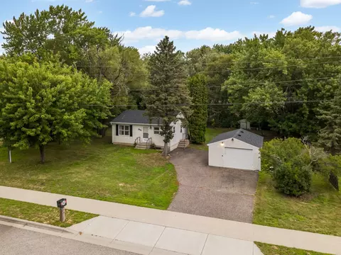 1935 55th St E, Inver Grove Heights, MN 55077