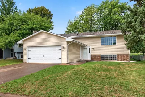 7433 Columbia Ct, Woodbury, MN 55125