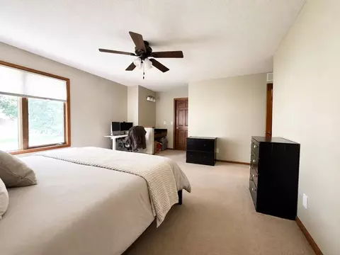 Bedroom - 404 Crescent Dr, Albert Lea, MN 56007 photo 2 of 4