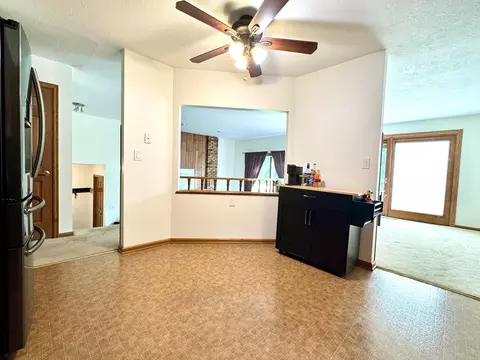 Kitchen - 404 Crescent Dr, Albert Lea, MN 56007 photo 2 of 2