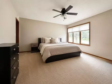 Bedroom - 404 Crescent Dr, Albert Lea, MN 56007 photo 3 of 4