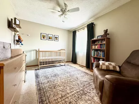 Bedroom - 404 Crescent Dr, Albert Lea, MN 56007 photo 1 of 4