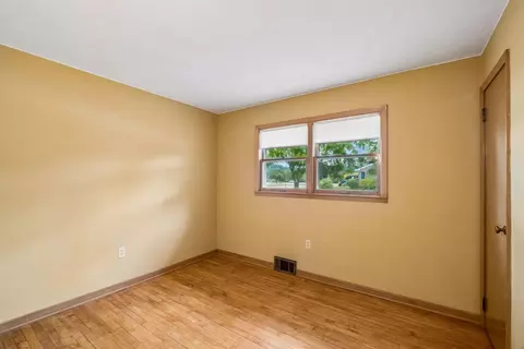 Bedroom - 150 Johnson Ave, Red Wing, MN 55066 photo 5 of 7